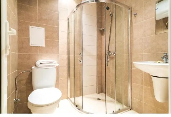 Privite Admiral Plaza *