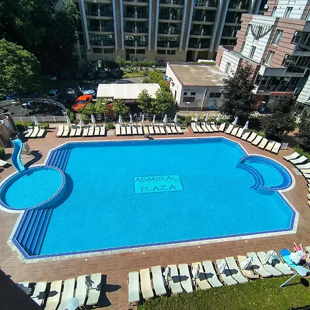 Privates Admiral Plaza 公寓