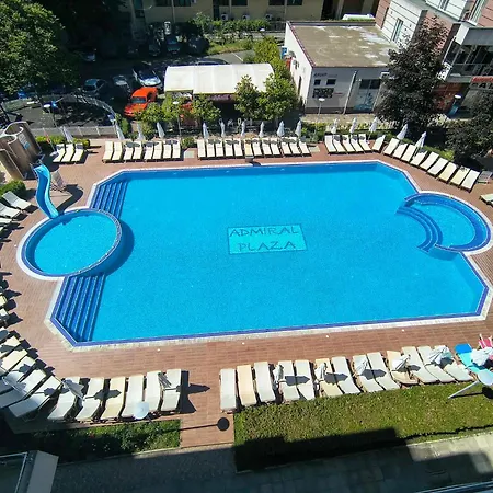 Privates Admiral Plaza
