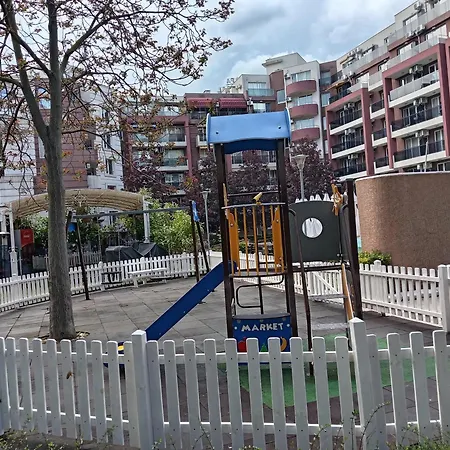 Privates Admiral Plaza * Napospart